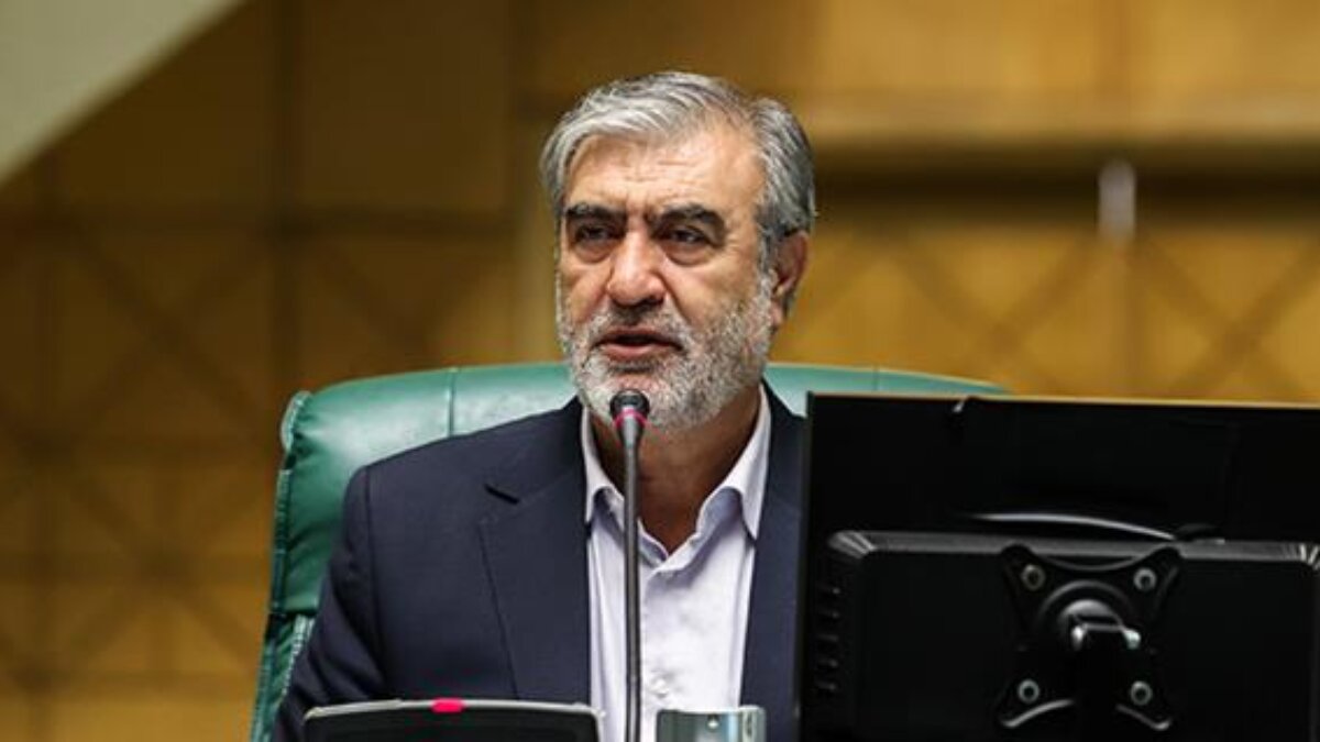 دولت باید بر تداوم رویکرد مقتدر، منسجم و هدفمند در عرصه سیاست‌خارجی تمرکز کند/ لزوم استفاده توأمان از ظرفیت میدان و دیپلماسی